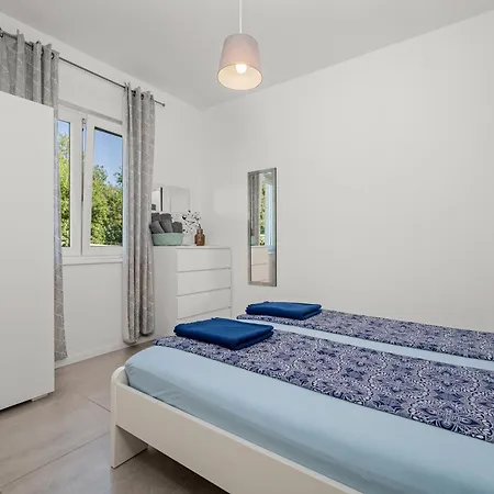 Διαμέρισμα Casa Lilium, A Charming 6km Near The Sea