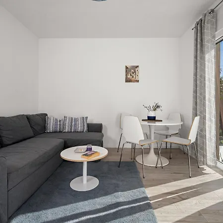 Διαμέρισμα Casa Lilium, A Charming 6km Near The Sea